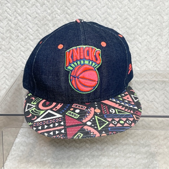 New York KNICKS Hat Baseball Cap Snapback NBA New Era 9FIFTY Flat Bill One Sz - Picture 1 of 11